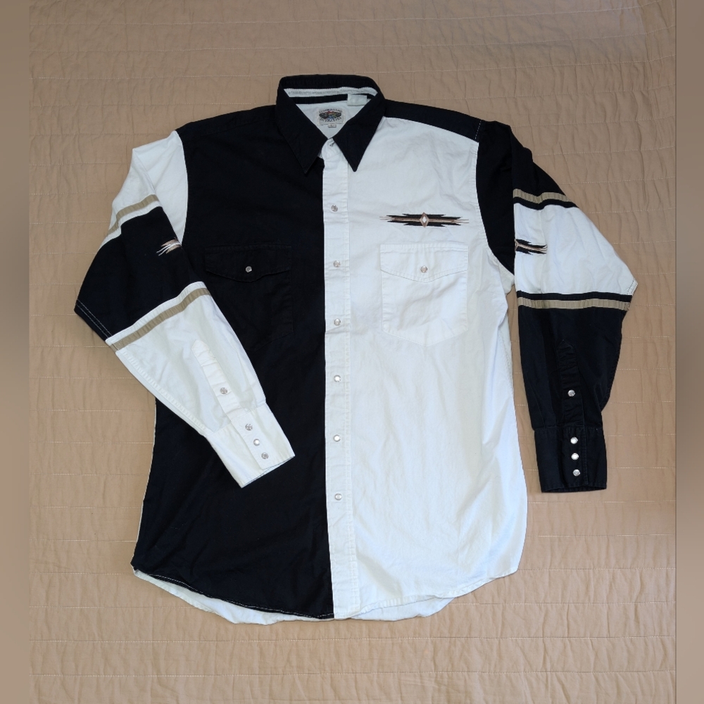 Vintage Country Western Pearl Snap Button Up Long Sleeve Shirt